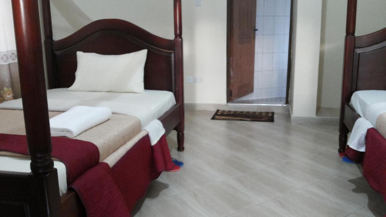 Kalalo Cottage Inn Pakwach Экстерьер фото
