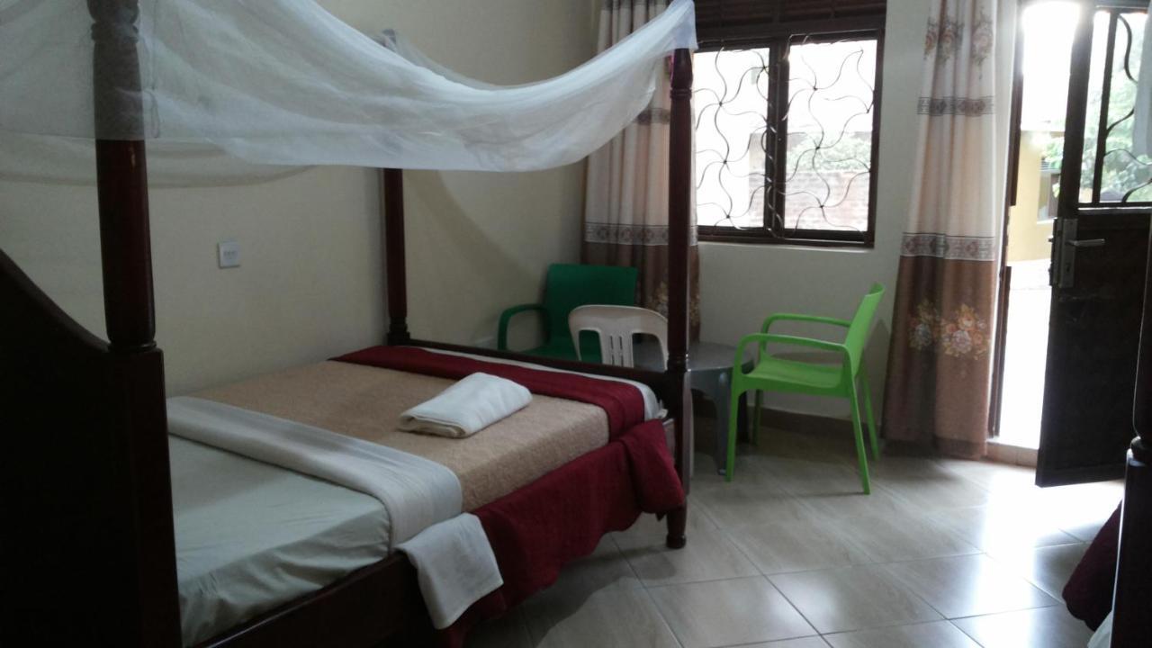 Kalalo Cottage Inn Pakwach Экстерьер фото