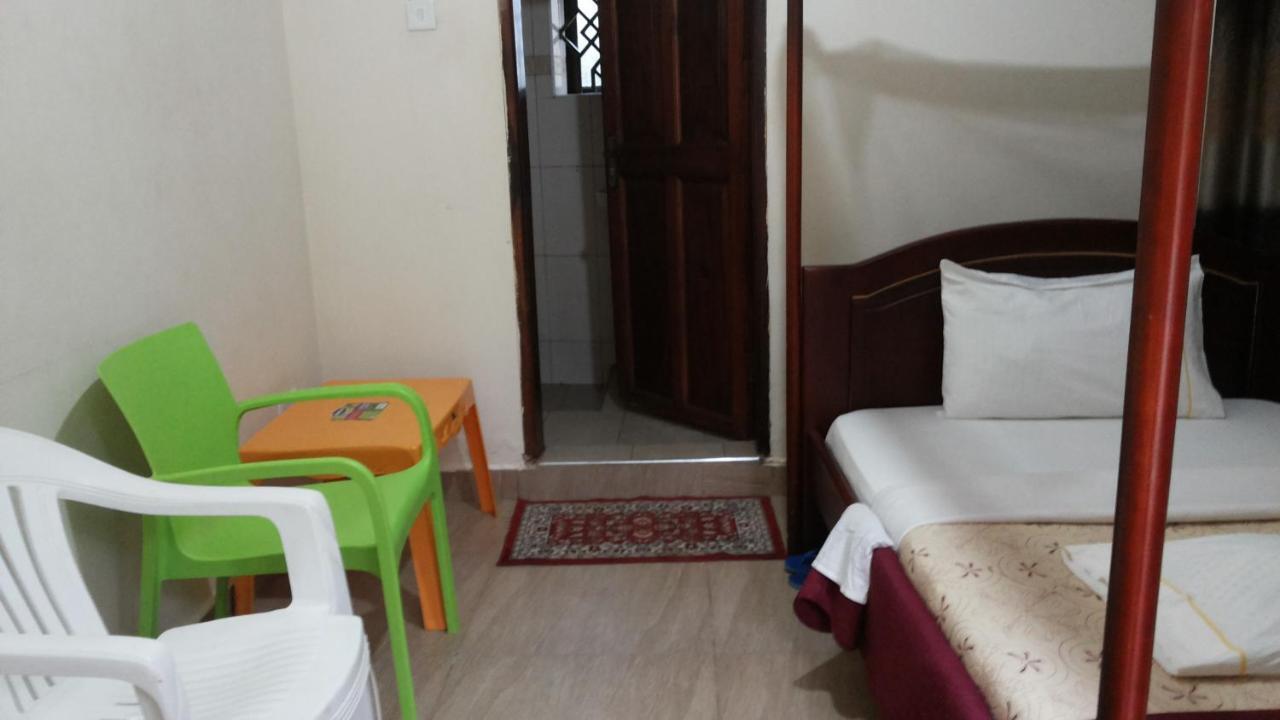 Kalalo Cottage Inn Pakwach Экстерьер фото