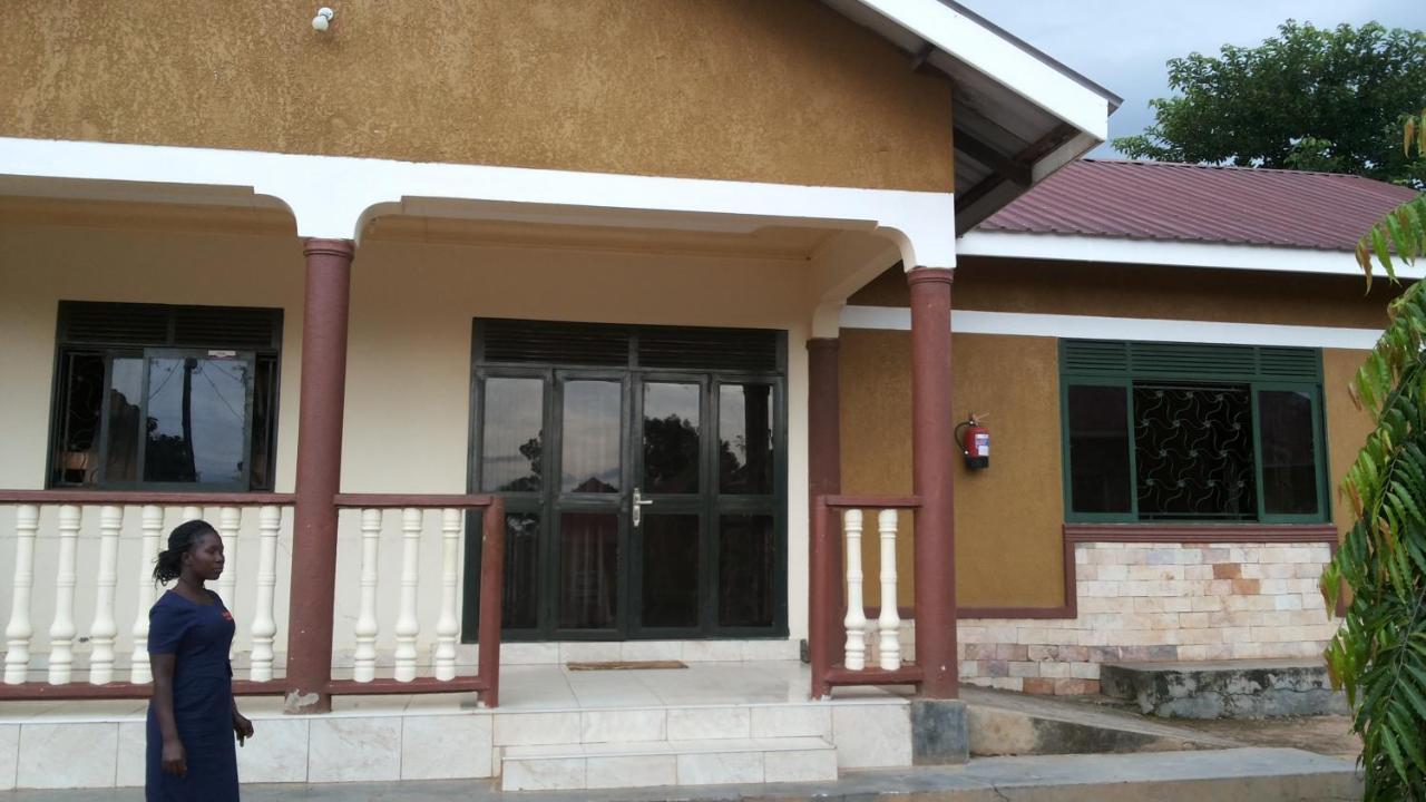 Kalalo Cottage Inn Pakwach Экстерьер фото