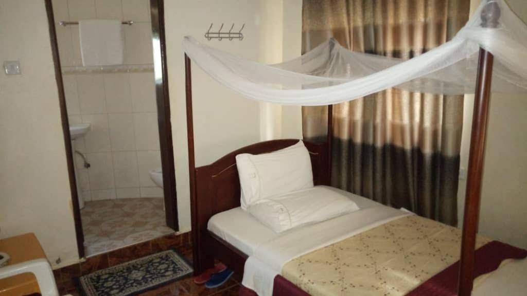 Kalalo Cottage Inn Pakwach Экстерьер фото