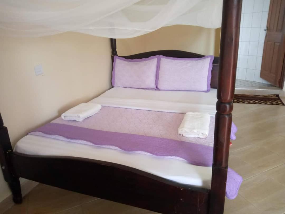 Kalalo Cottage Inn Pakwach Экстерьер фото